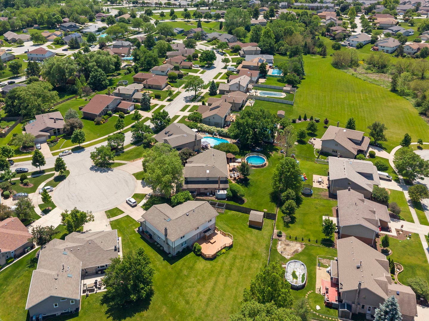 17652 Crestview Court, Orland Park, IL 60467