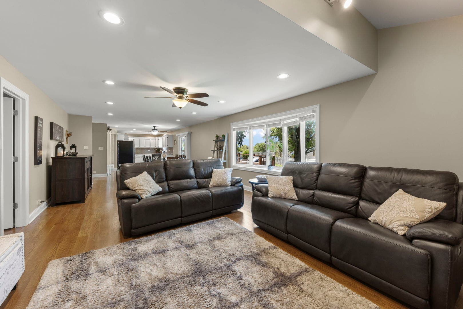 17652 Crestview Court, Orland Park, IL 60467