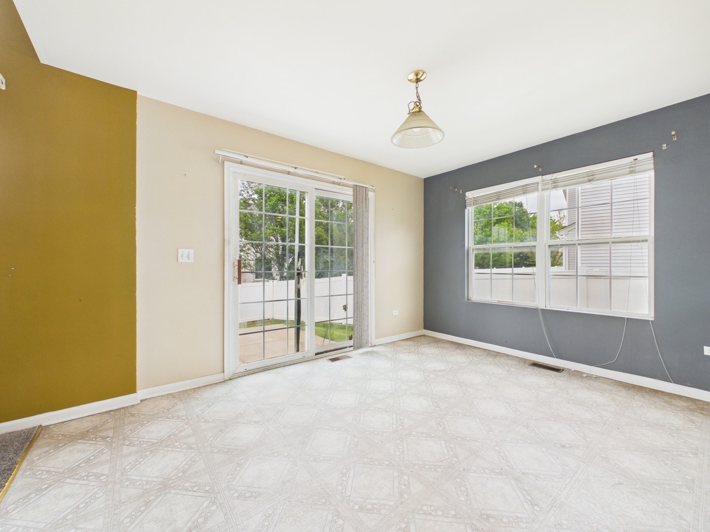 1628 Trails End Lane, Bolingbrook, IL 60490 1628 Trails End Lane, Bolingbrook, IL 60490
