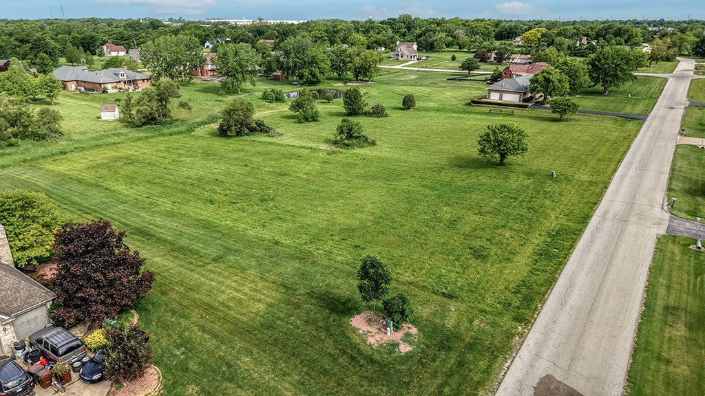 26760 S Foxwood Drive, Monee, IL 60449 26760 S Foxwood Drive, Monee, IL 60449