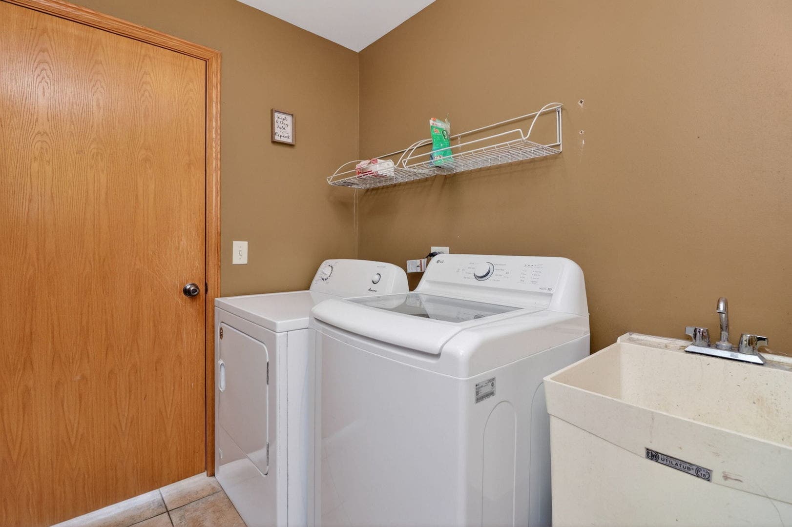 713 Clifford Drive, Minooka, IL 60447 713 Clifford Drive, Minooka, IL 60447