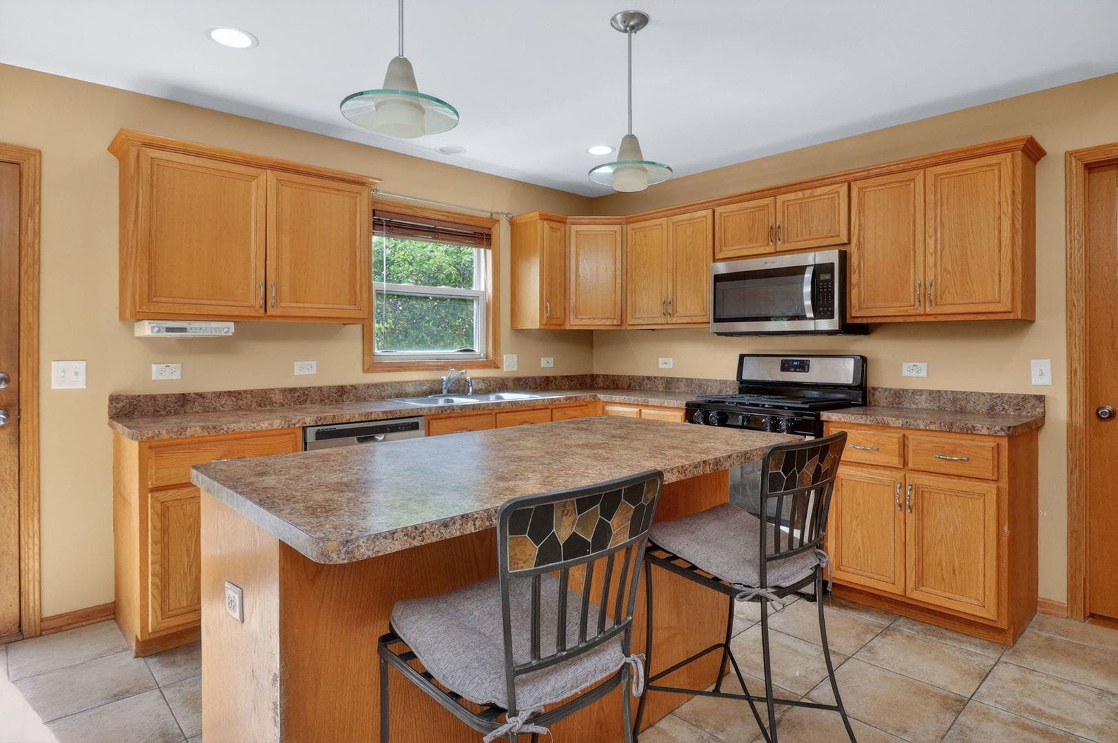713 Clifford Drive, Minooka, IL 60447 713 Clifford Drive, Minooka, IL 60447