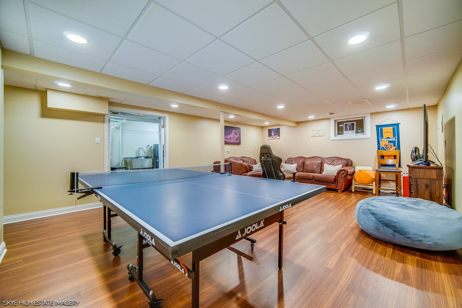 12152 Forestview Drive, Orland Park, IL 60467 12152 Forestview Drive, Orland Park, IL 60467