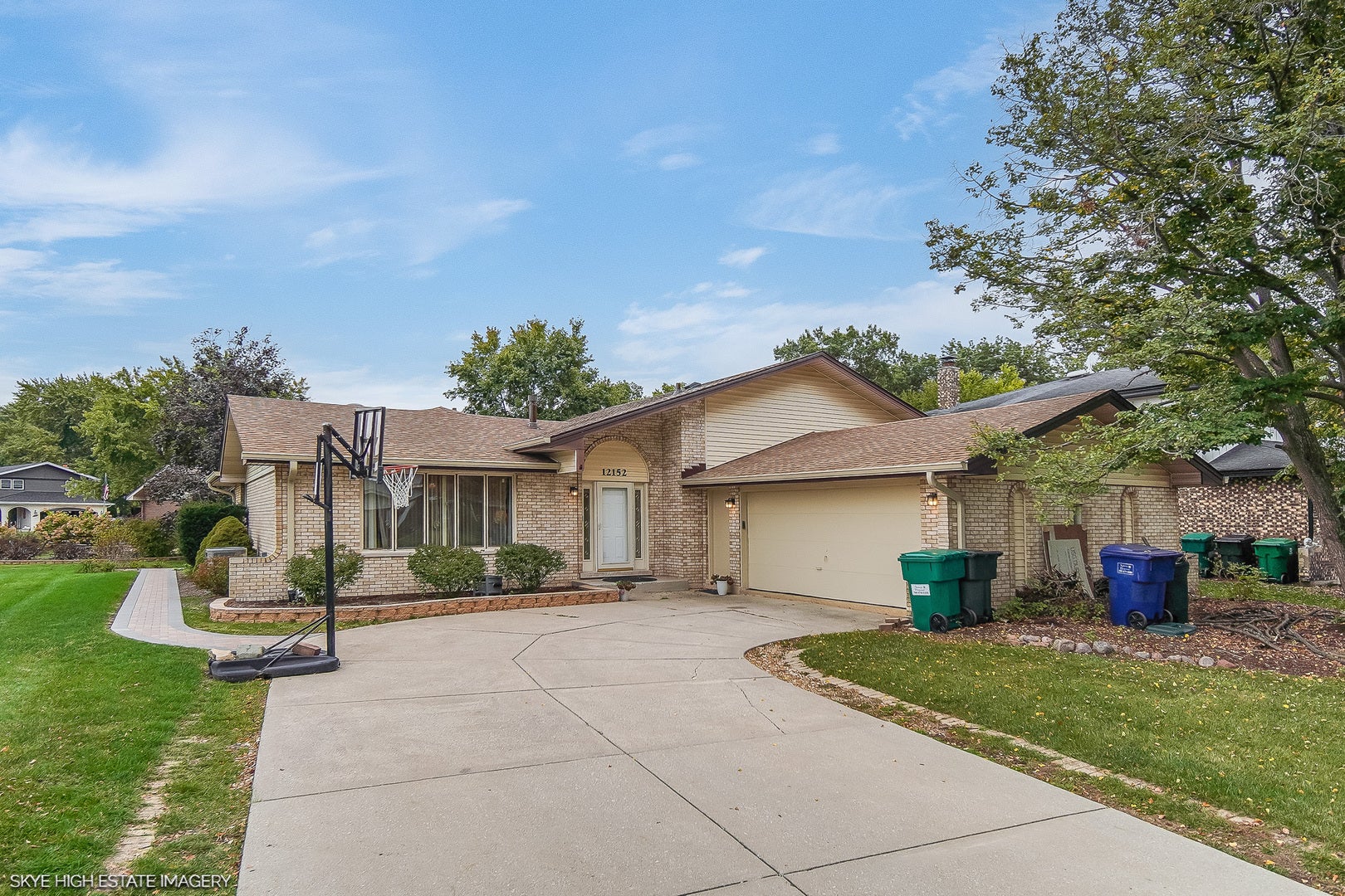 12152 Forestview Drive, Orland Park, IL 60467 12152 Forestview Drive, Orland Park, IL 60467