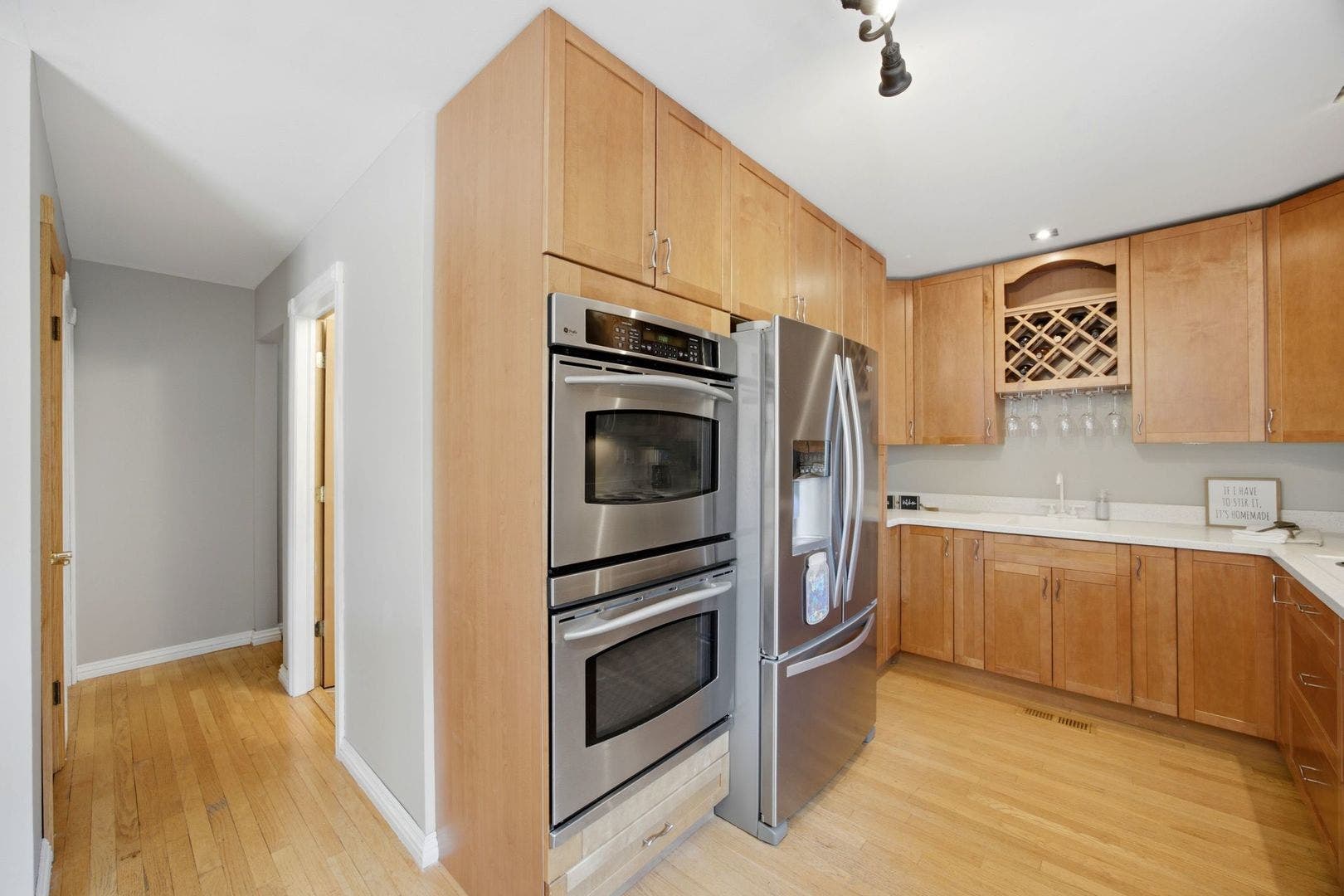 5417 Blodgett Avenue, Downers Grove, IL 60515