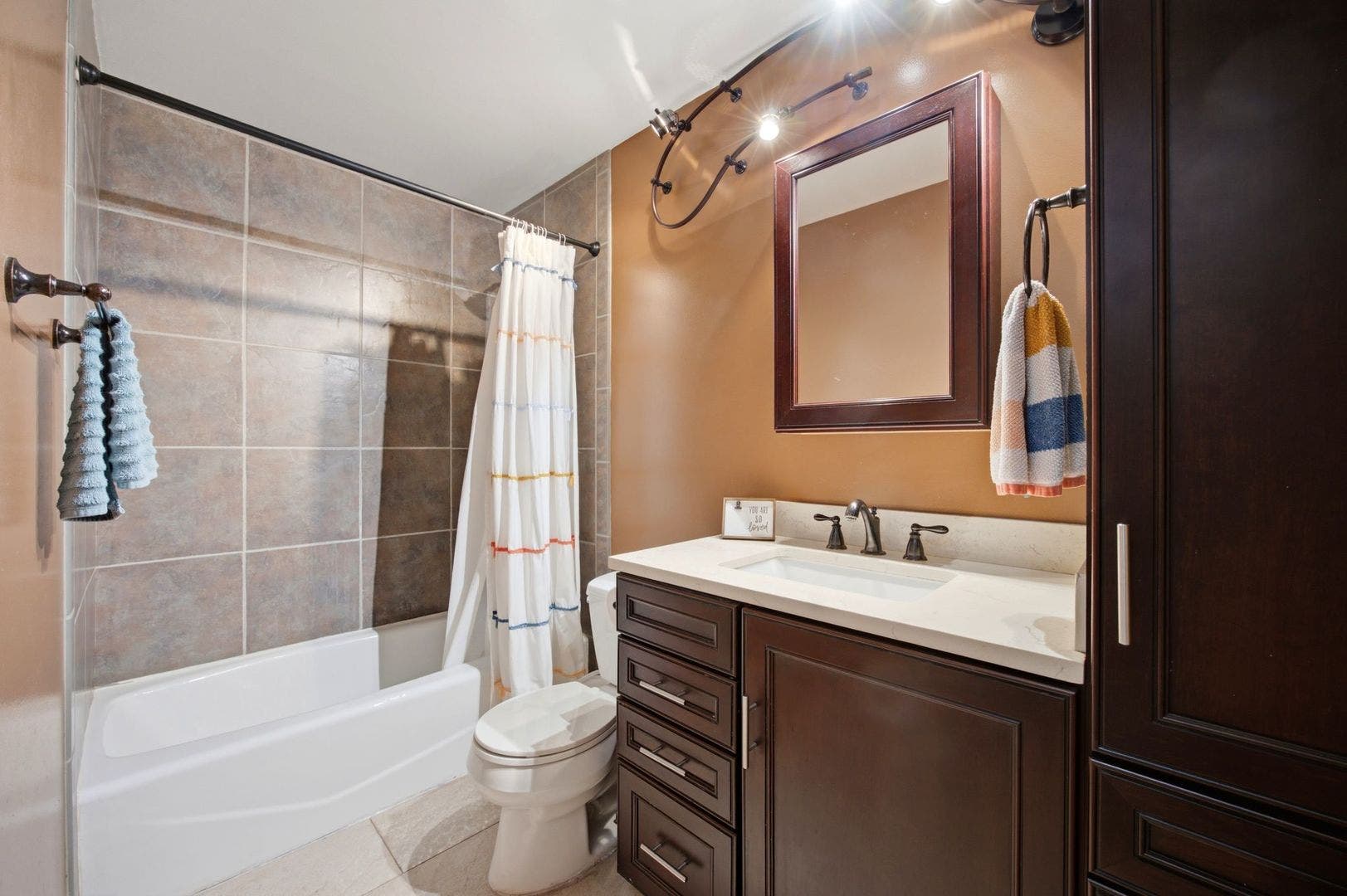 5417 Blodgett Avenue, Downers Grove, IL 60515