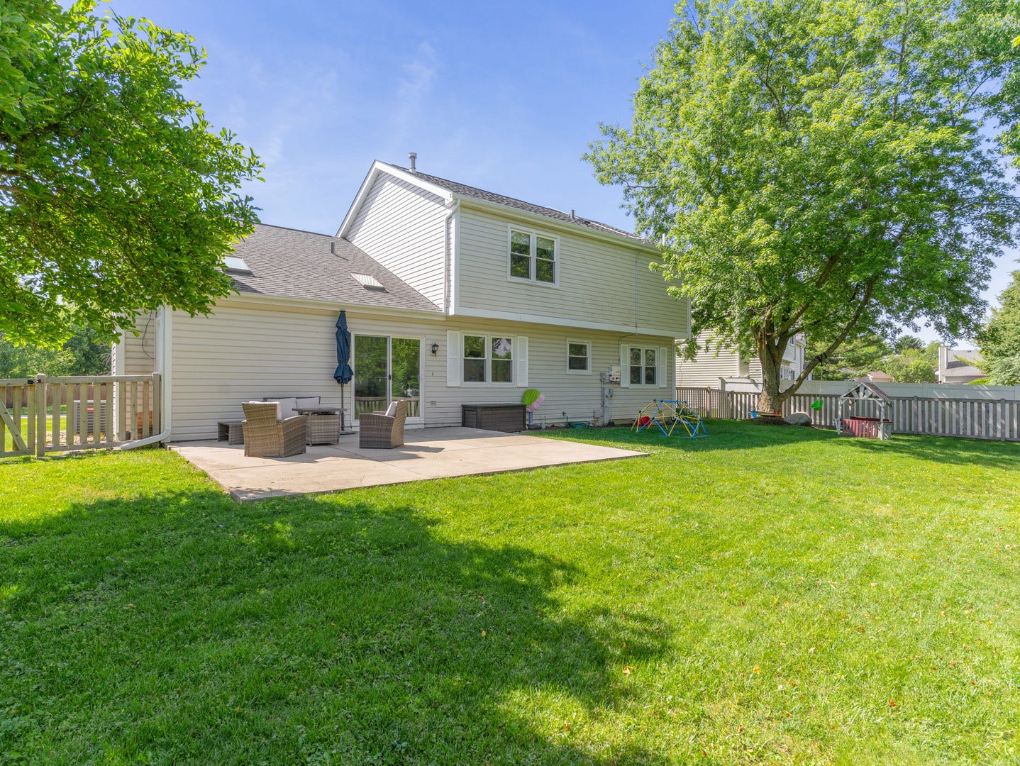 165 Park Meadow Lane, Bolingbrook, IL 60440 165 Park Meadow Lane, Bolingbrook, IL 60440