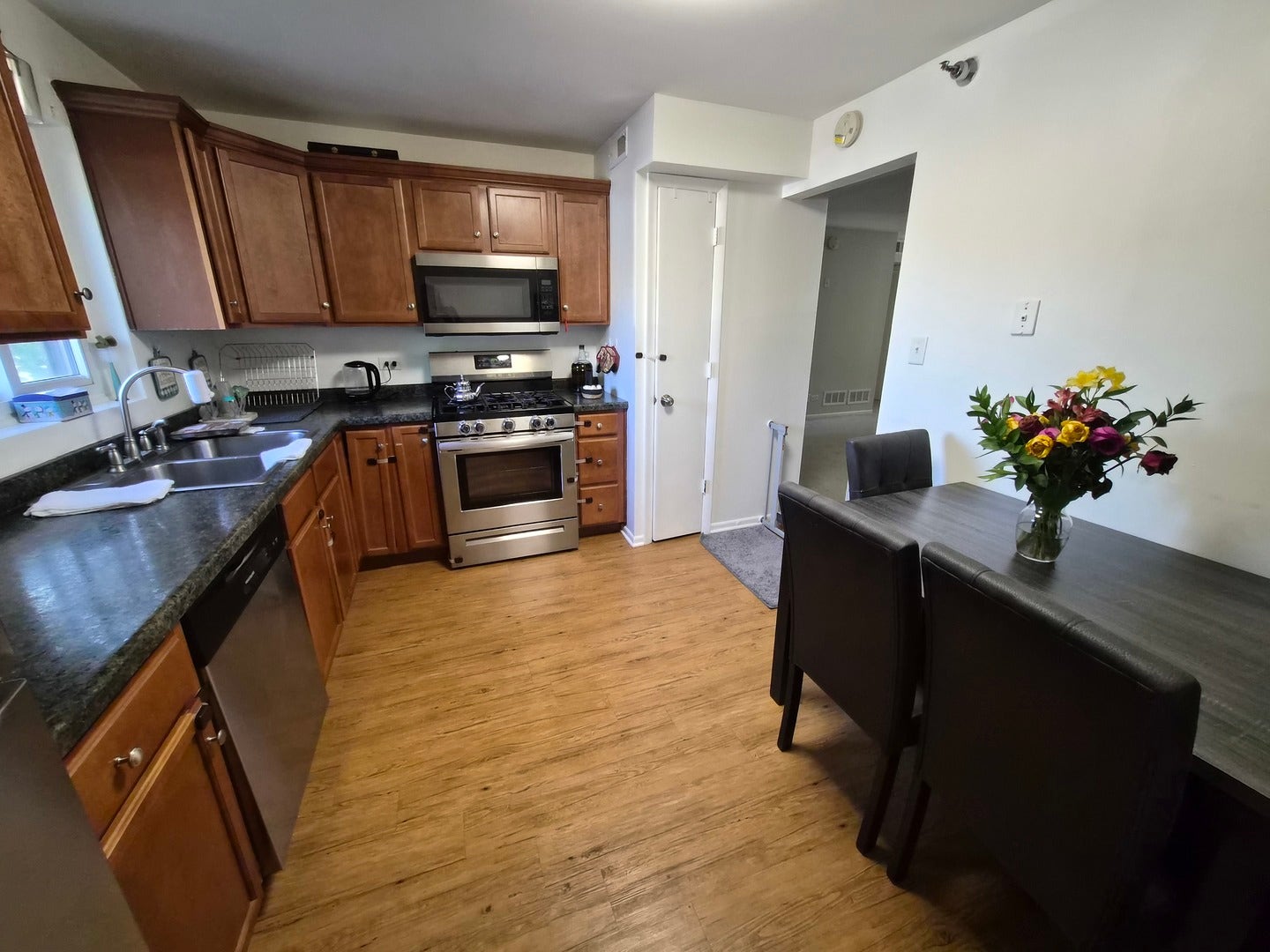 6050 Lake Bluff Drive, #201, Tinley Park, IL 60477