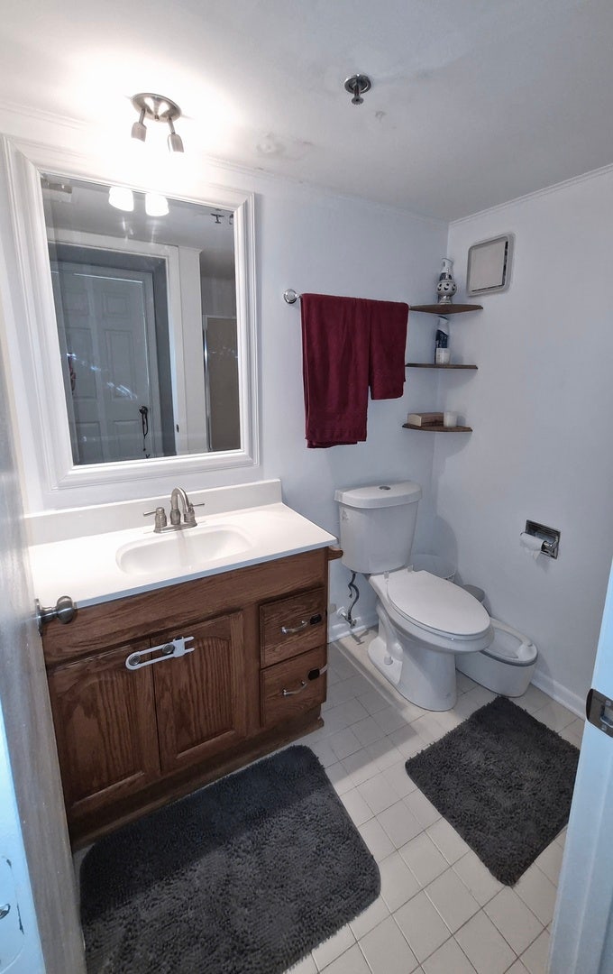 6050 Lake Bluff Drive, #201, Tinley Park, IL 60477