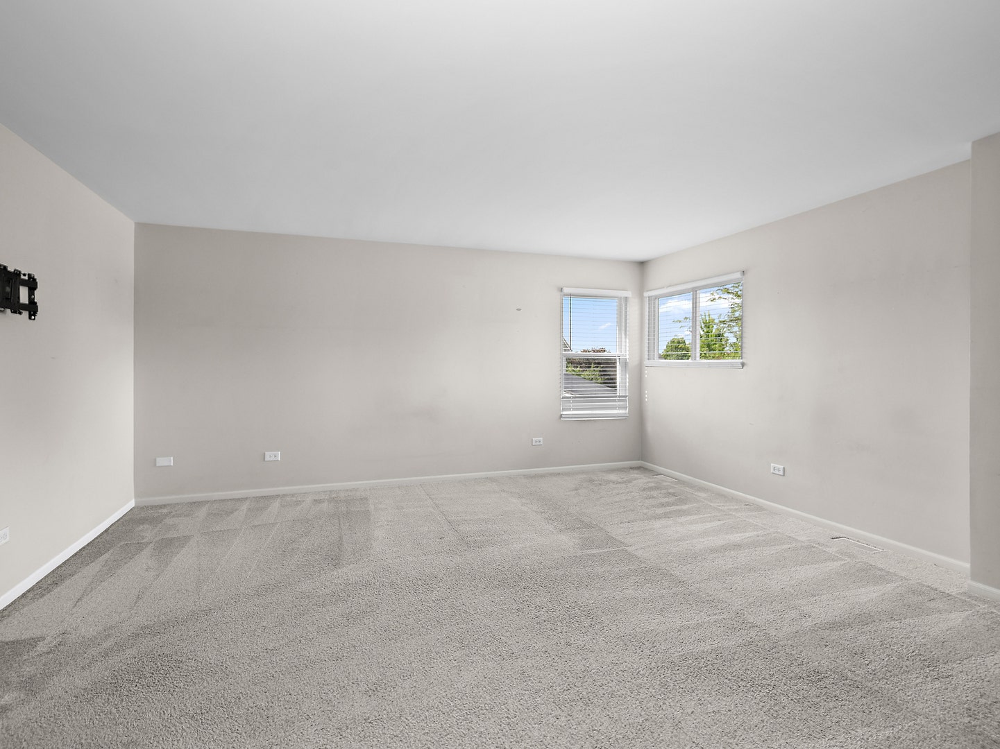 5301 Whisper Meadow Court, Plainfield, IL 60586 5301 Whisper Meadow Court, Plainfield, IL 60586