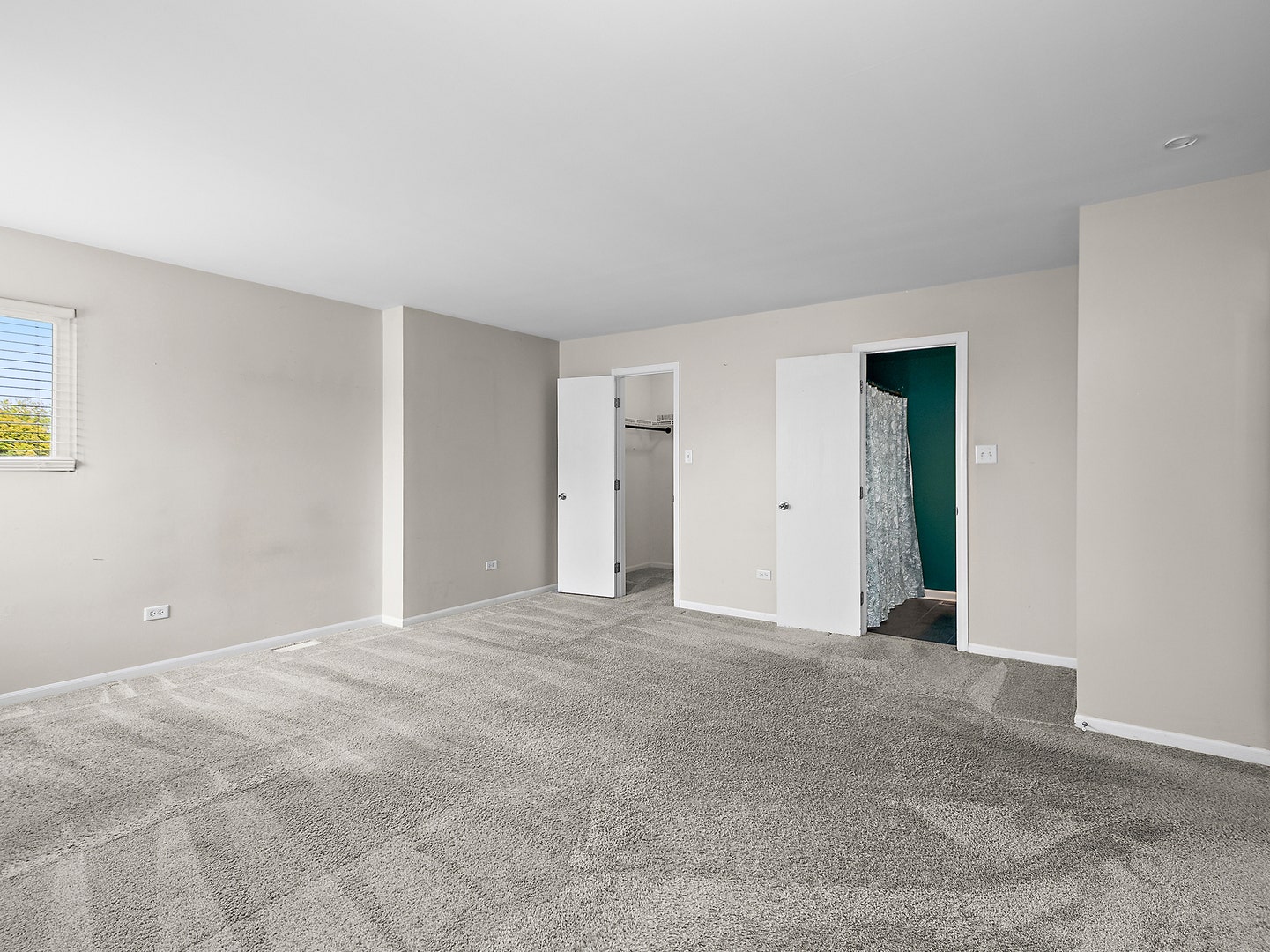 5301 Whisper Meadow Court, Plainfield, IL 60586 5301 Whisper Meadow Court, Plainfield, IL 60586