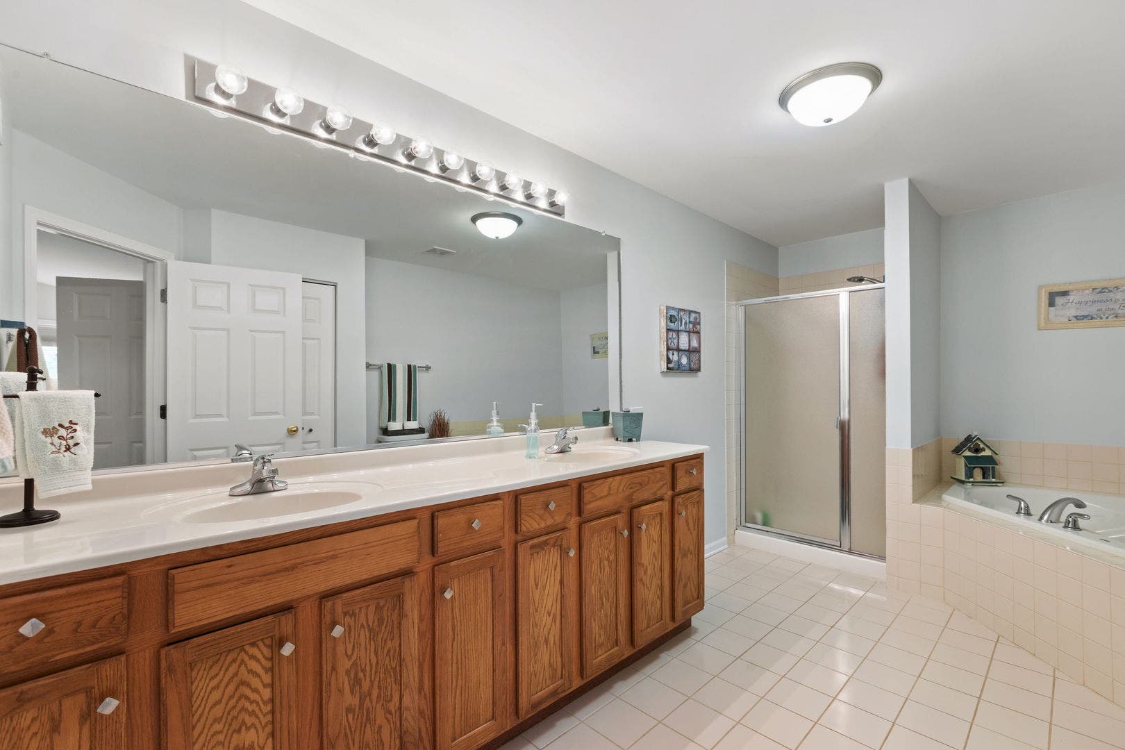 1116 Loganbury Court, Elgin, IL 60120
