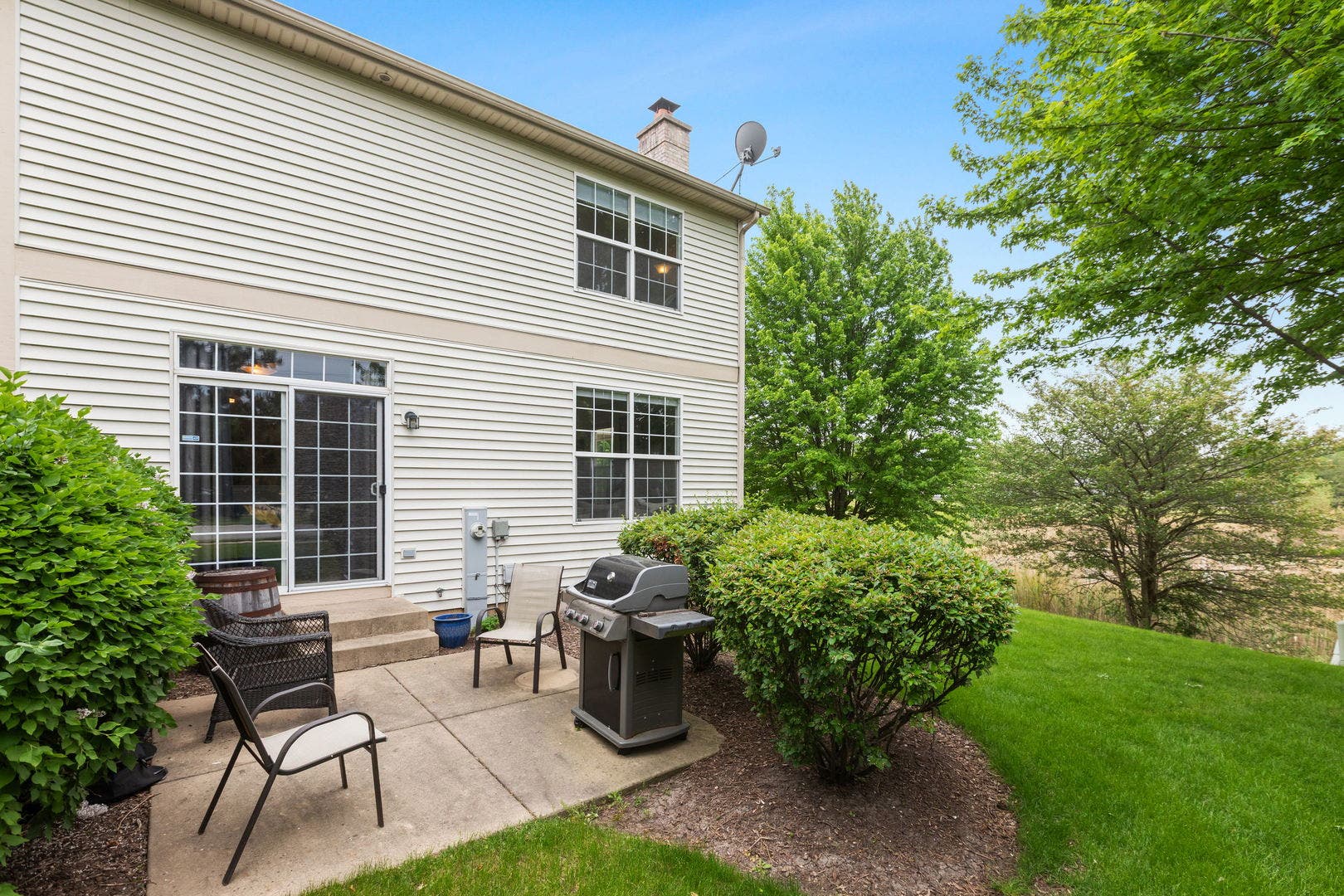 1116 Loganbury Court, Elgin, IL 60120