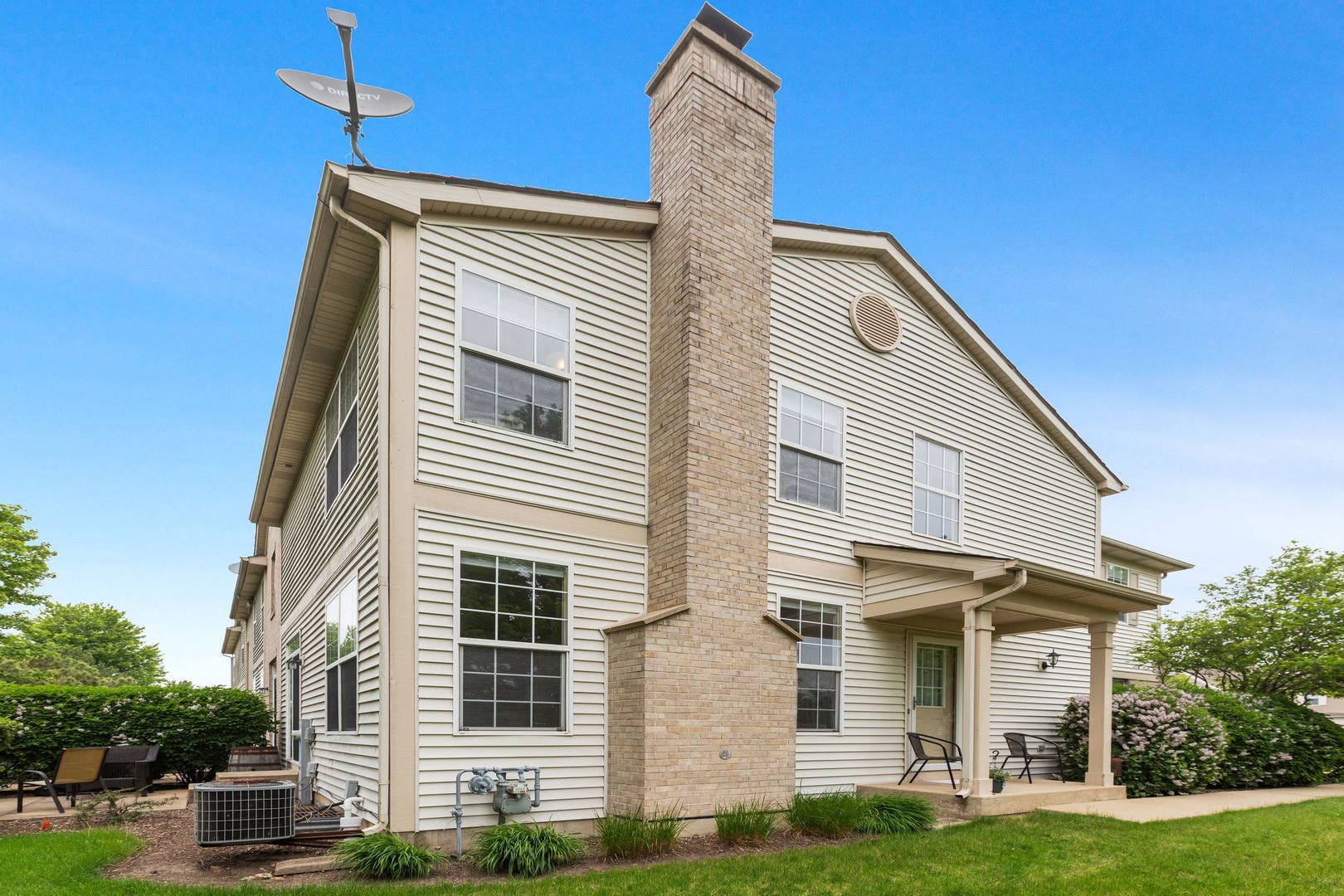 1116 Loganbury Court, Elgin, IL 60120