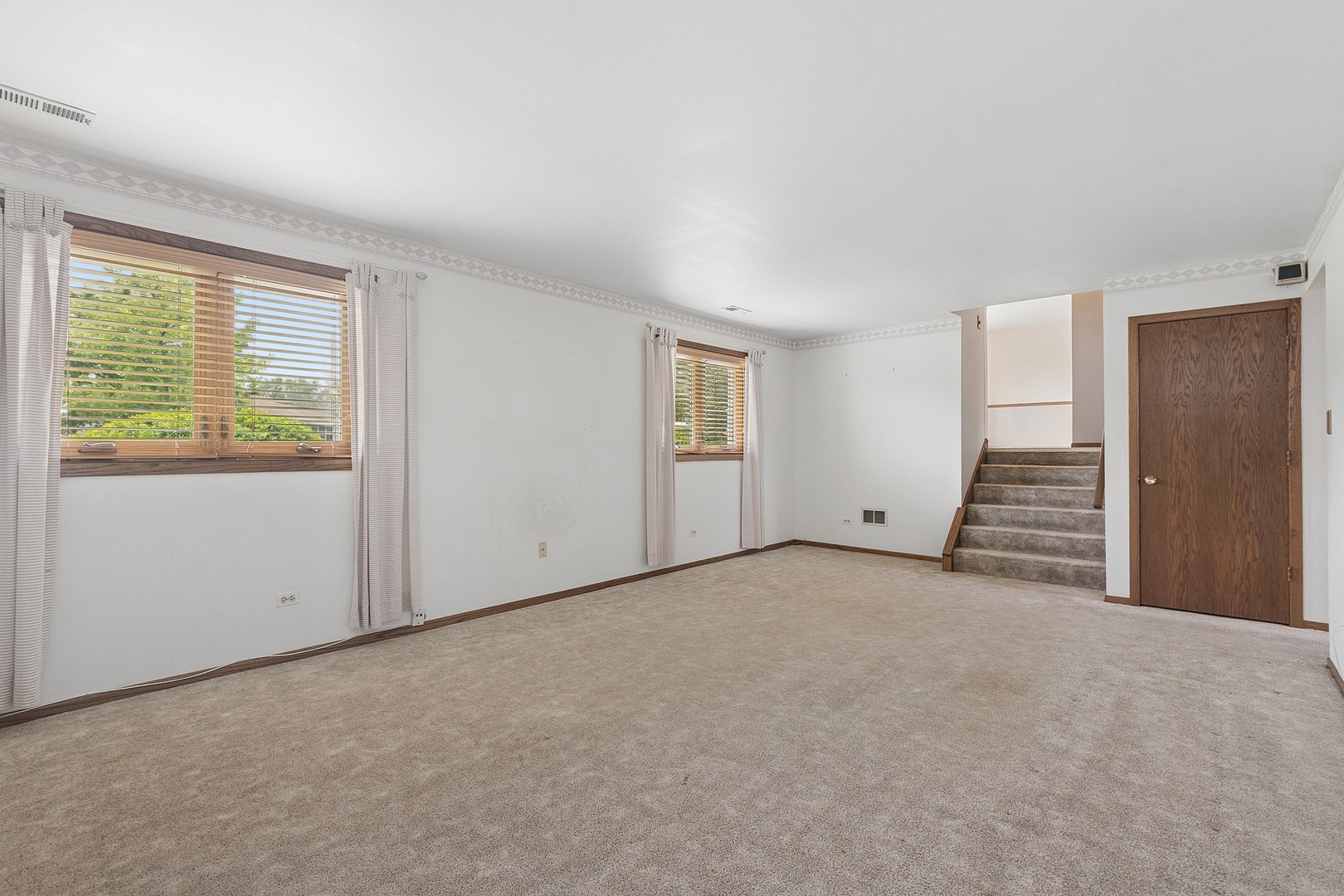 8514 161st Street, Tinley Park, IL 60487