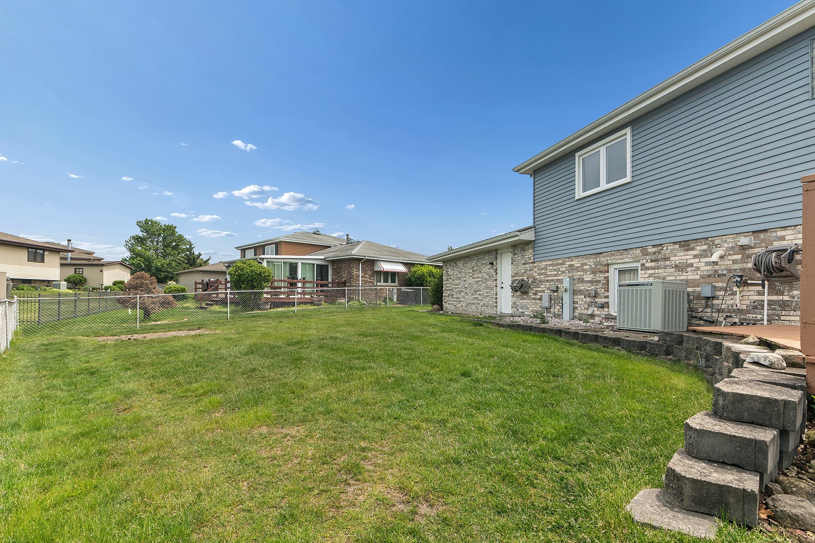 8514 161st Street, Tinley Park, IL 60487