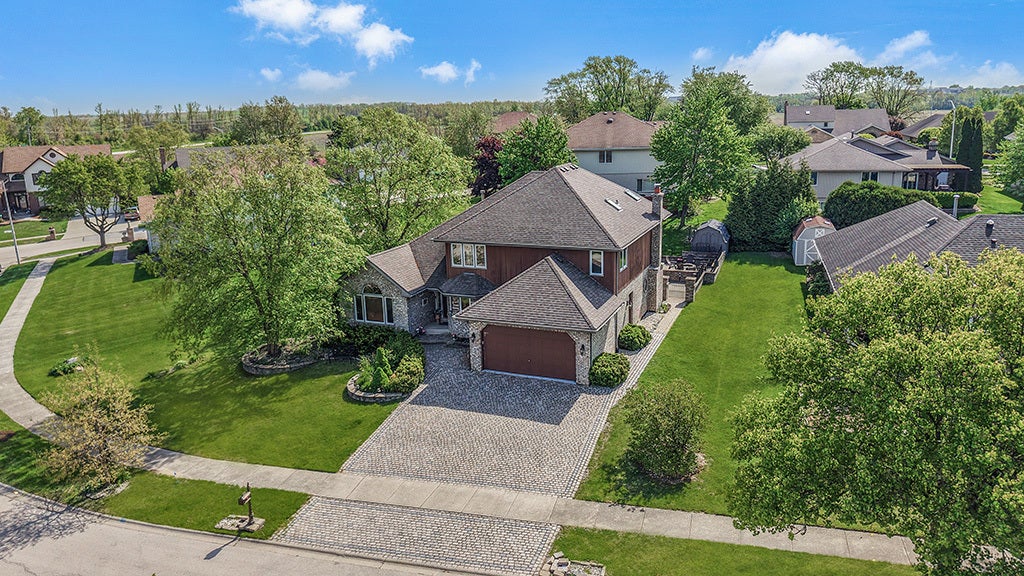 18013 Alice Lane, Orland Park, IL 60467 18013 Alice Lane, Orland Park, IL 60467