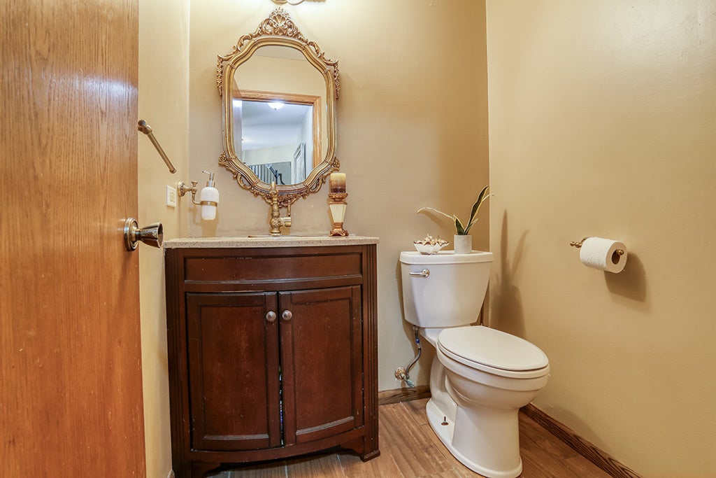 18013 Alice Lane, Orland Park, IL 60467 18013 Alice Lane, Orland Park, IL 60467