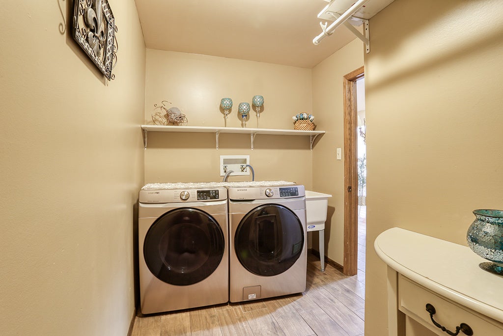 18013 Alice Lane, Orland Park, IL 60467 18013 Alice Lane, Orland Park, IL 60467