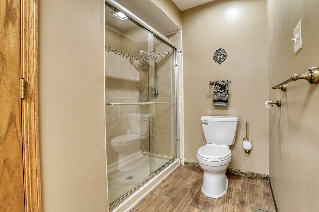18013 Alice Lane, Orland Park, IL 60467 18013 Alice Lane, Orland Park, IL 60467