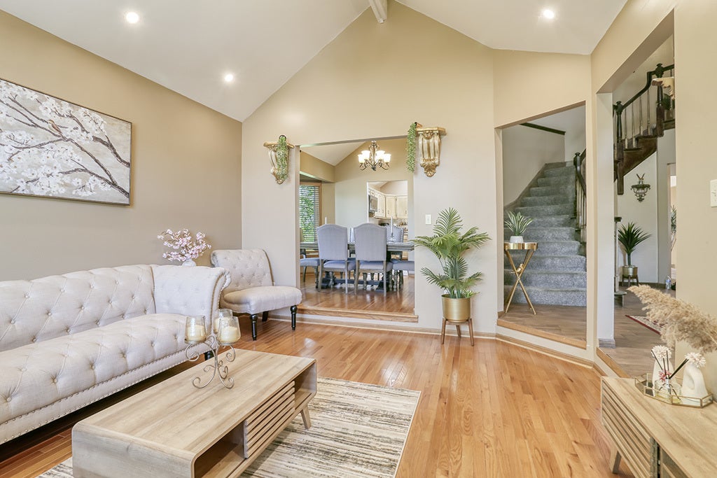 18013 Alice Lane, Orland Park, IL 60467 18013 Alice Lane, Orland Park, IL 60467