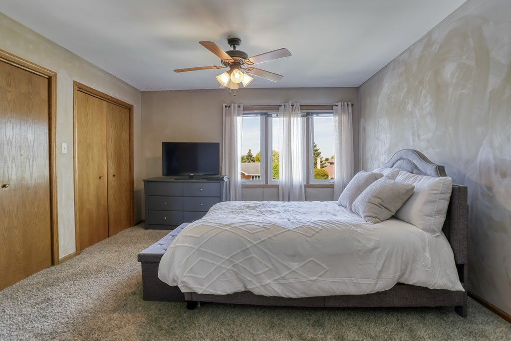 18013 Alice Lane, Orland Park, IL 60467 18013 Alice Lane, Orland Park, IL 60467