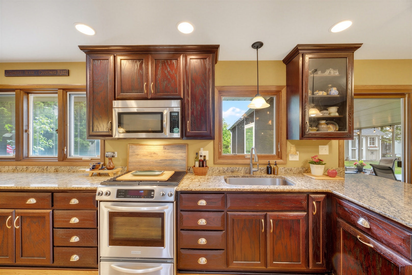 14030 Charleston Drive, Orland Park, IL 60462 14030 Charleston Drive, Orland Park, IL 60462