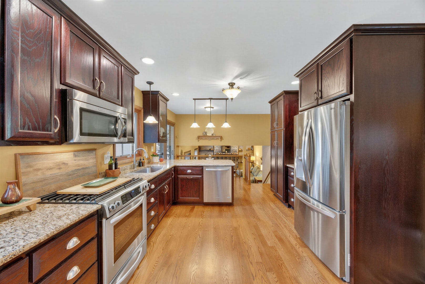 14030 Charleston Drive, Orland Park, IL 60462 14030 Charleston Drive, Orland Park, IL 60462