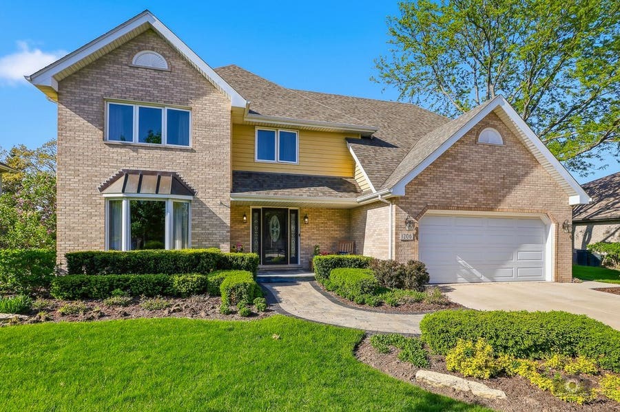 Property photo for 1206 Arbor Drive, Lemont, IL