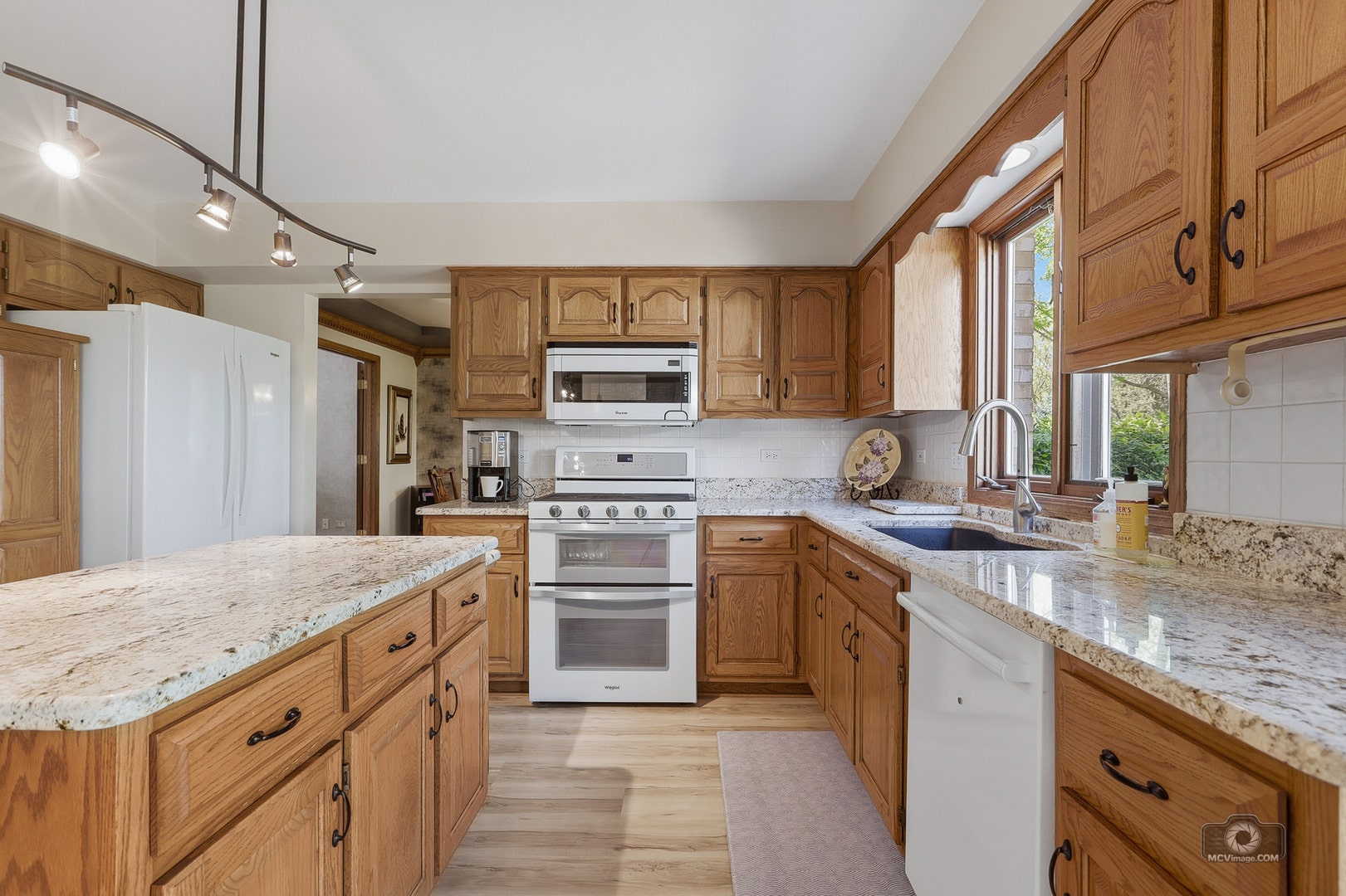 1206 Arbor Drive, Lemont, IL 60439 1206 Arbor Drive, Lemont, IL 60439