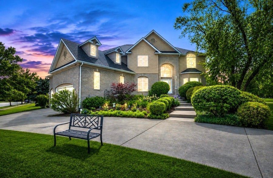 Property photo for 2341 Courtland Court, Aurora, IL