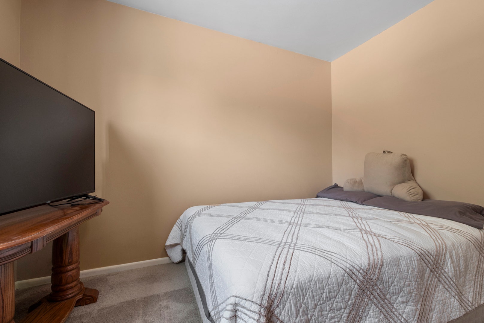 8535 169th Street, Tinley Park, IL 60487 8535 169th Street, Tinley Park, IL 60487