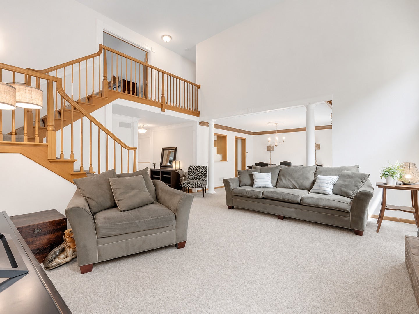 2255 Durand Drive, Downers Grove, IL 60515 2255 Durand Drive, Downers Grove, IL 60515