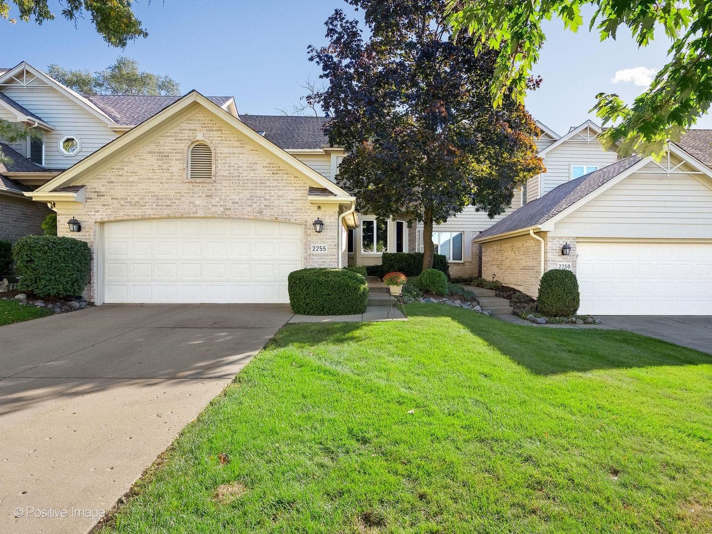 2255 Durand Drive, Downers Grove, IL 60515 2255 Durand Drive, Downers Grove, IL 60515