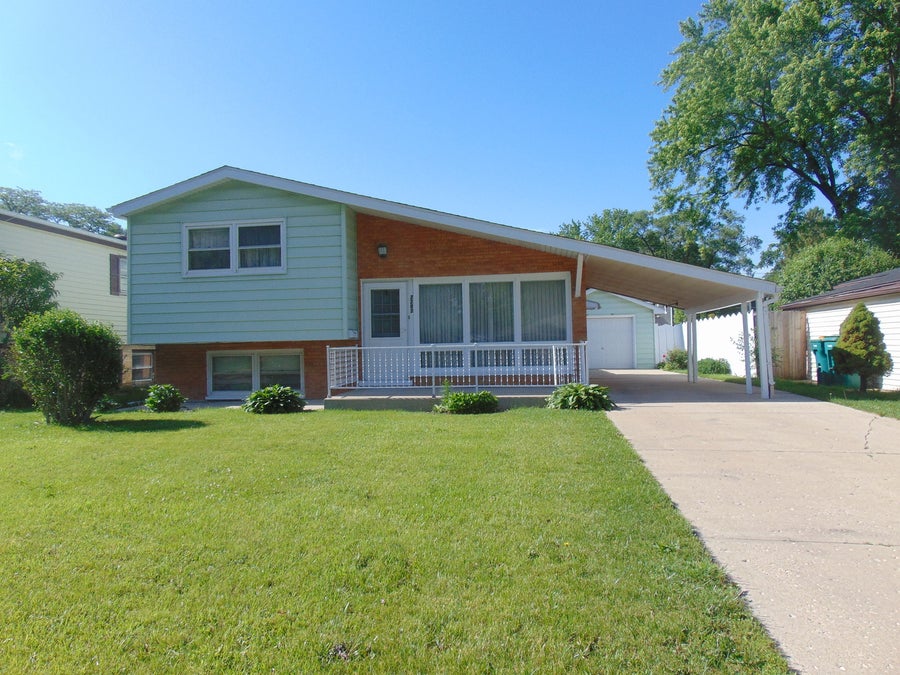 Property photo for 2202 Saint Francis Avenue, Joliet, IL