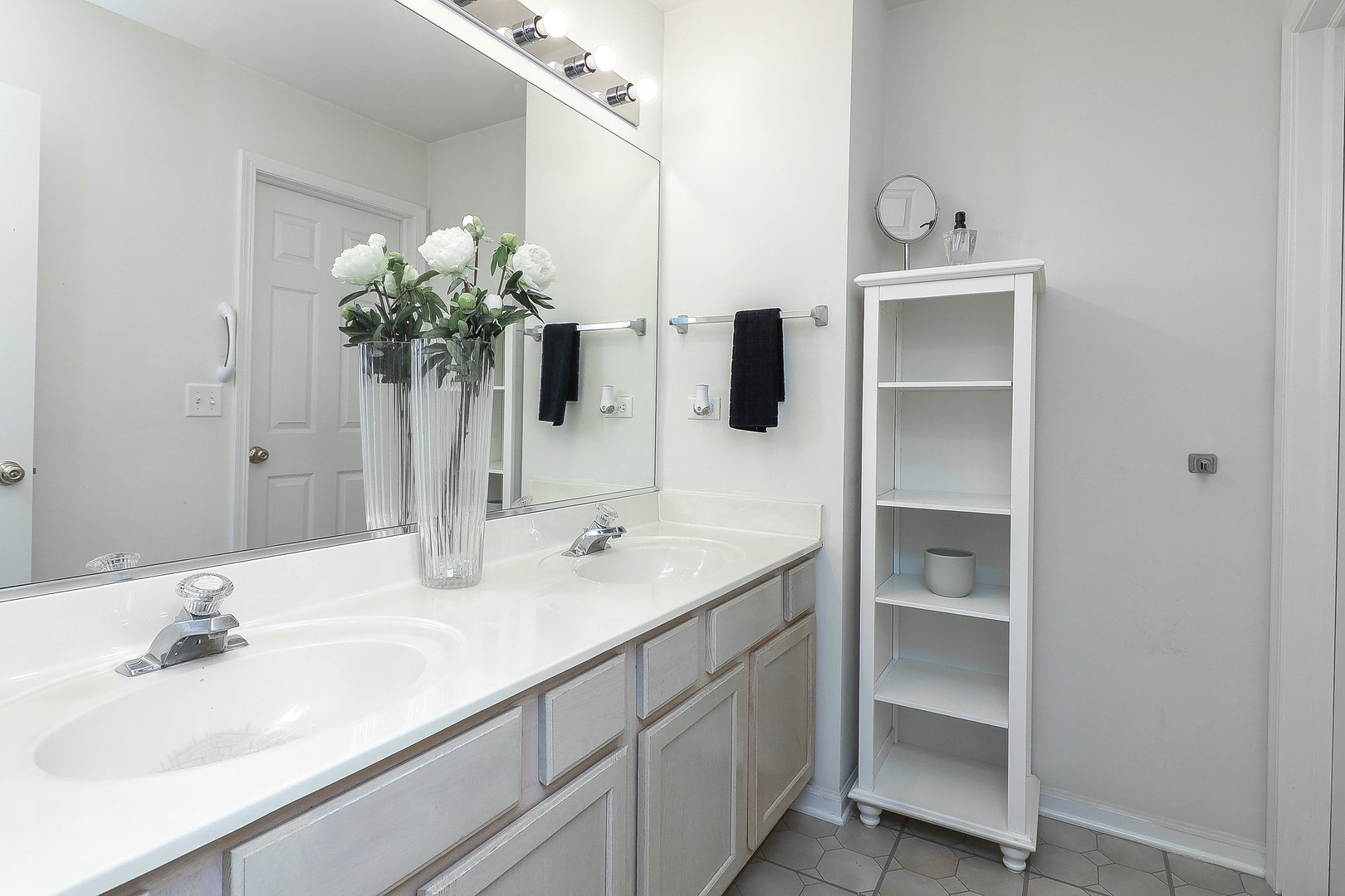 1993 BALDWIN Way, Bolingbrook, IL 60490 1993 BALDWIN Way, Bolingbrook, IL 60490