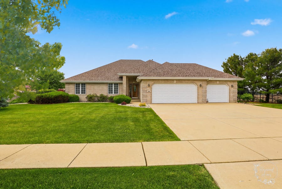 Property photo for 486 Maytree Lane, Peotone, IL