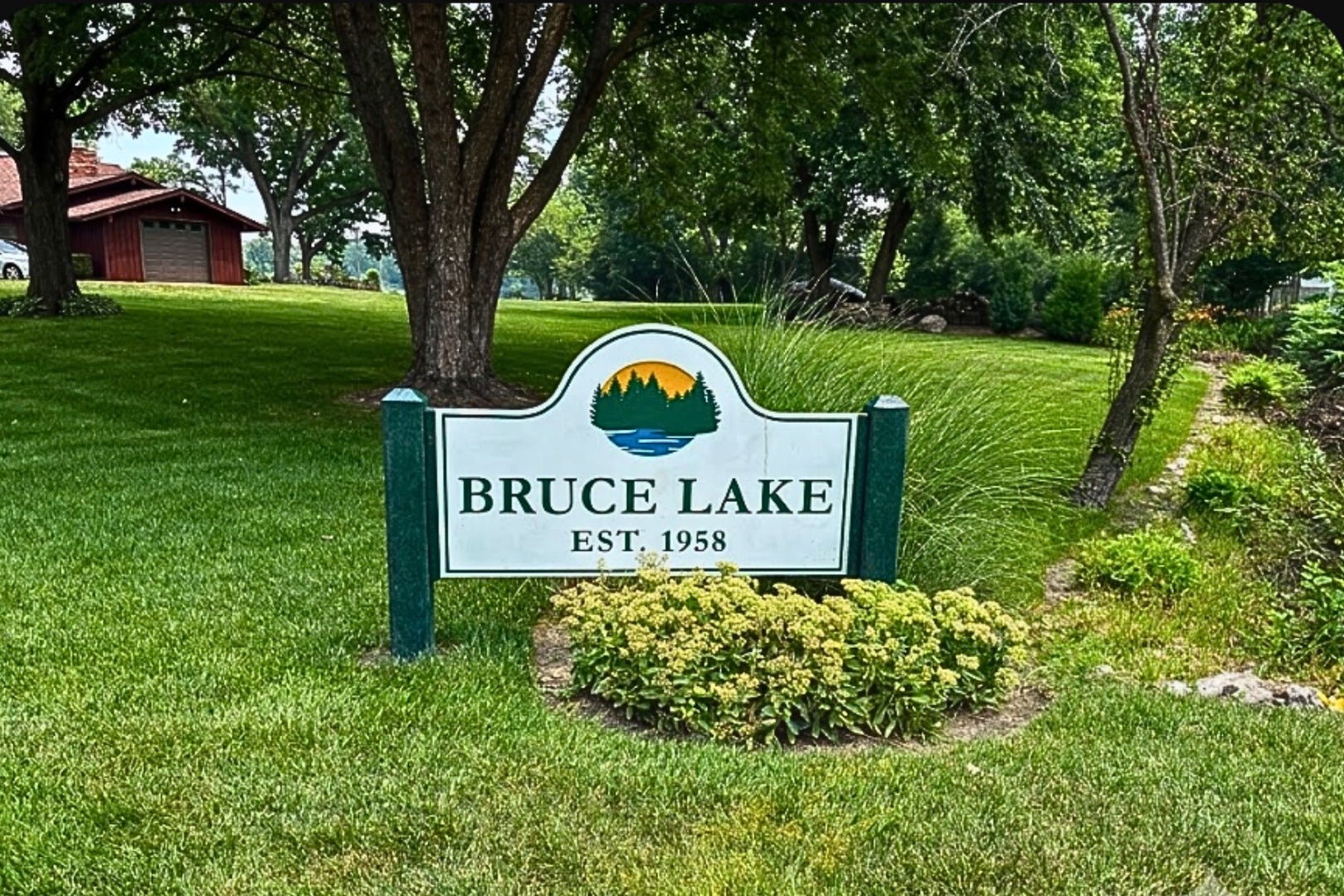 704 Plainfield Road, Downers Grove, IL 60516 704 Plainfield Road, Downers Grove, IL 60516