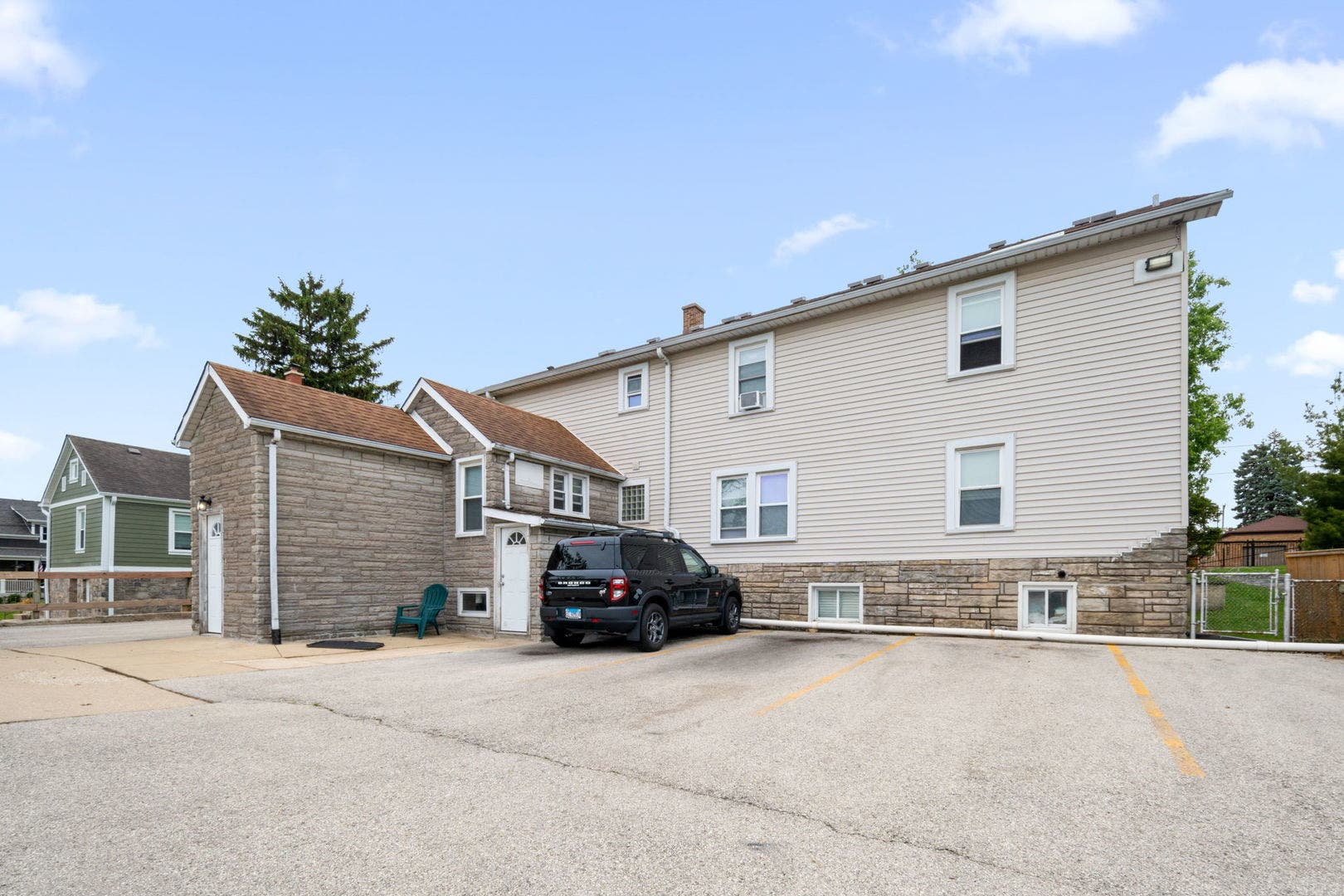 607 Walnut Street, Lemont, IL 60439 607 Walnut Street, Lemont, IL 60439