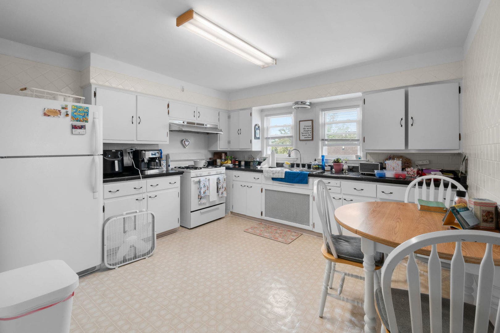 607 Walnut Street, Lemont, IL 60439 607 Walnut Street, Lemont, IL 60439