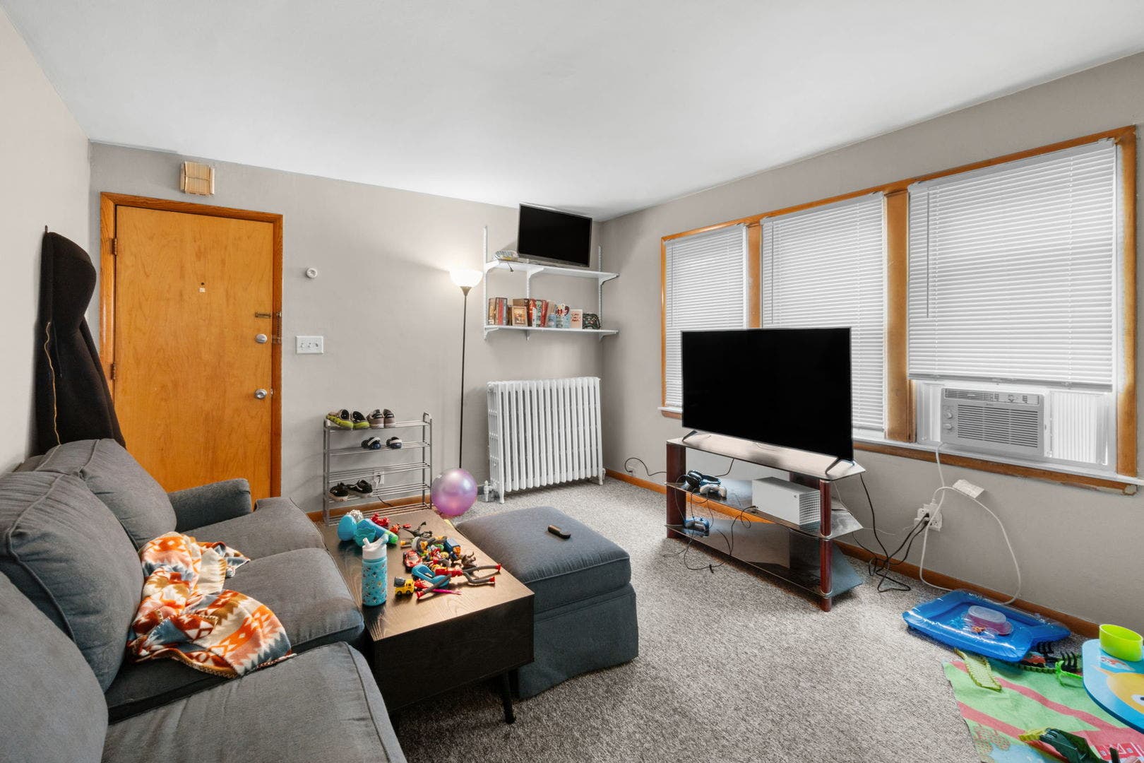 607 Walnut Street, Lemont, IL 60439 607 Walnut Street, Lemont, IL 60439