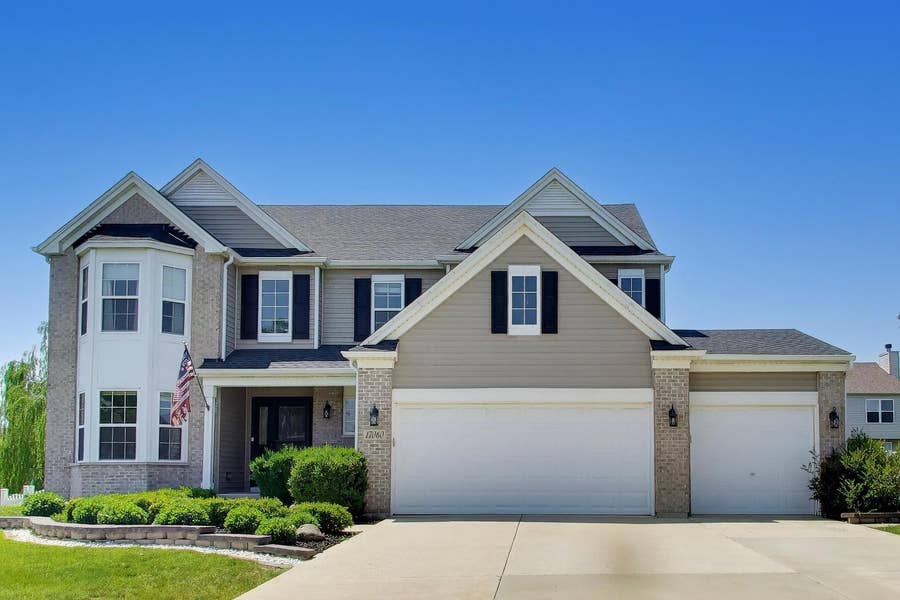 Property photo for 17060 Auburn Ridge Drive, Lockport, IL