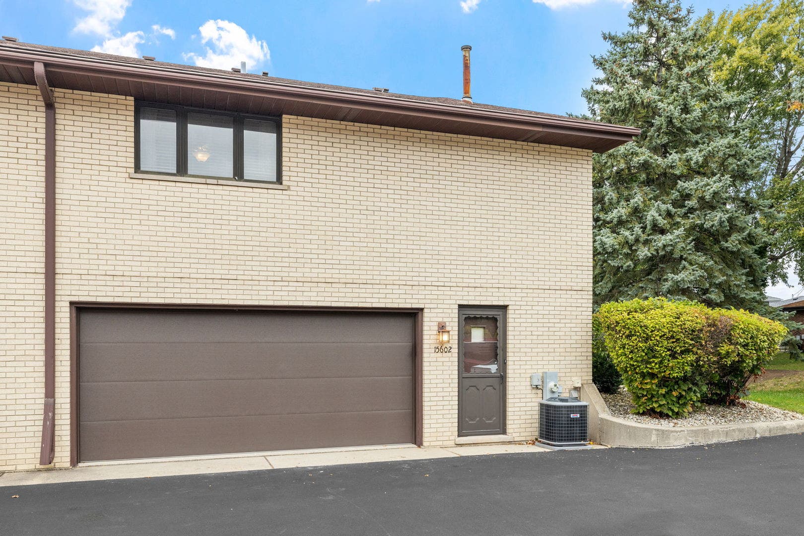 15602 Violet Court, #31, Orland Park, IL 60462 15602 Violet Court, #31, Orland Park, IL 60462