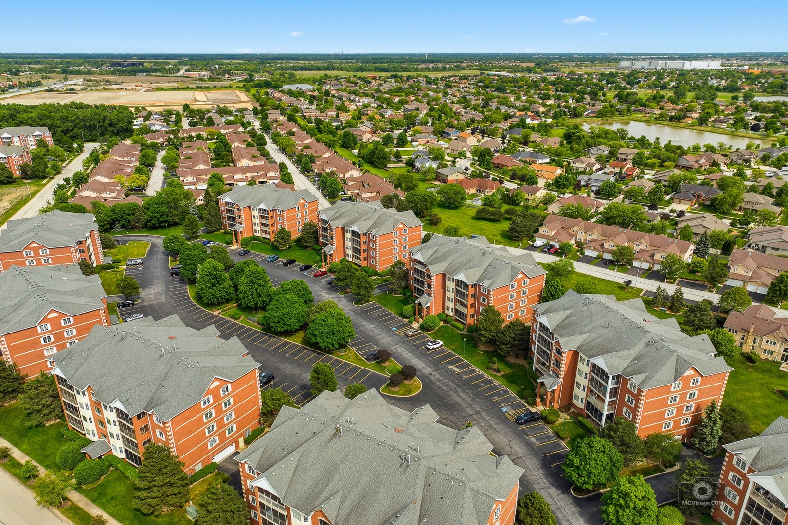 7927 Trinity Circle, #4SW, Tinley Park, IL 60487 7927 Trinity Circle, #4SW, Tinley Park, IL 60487