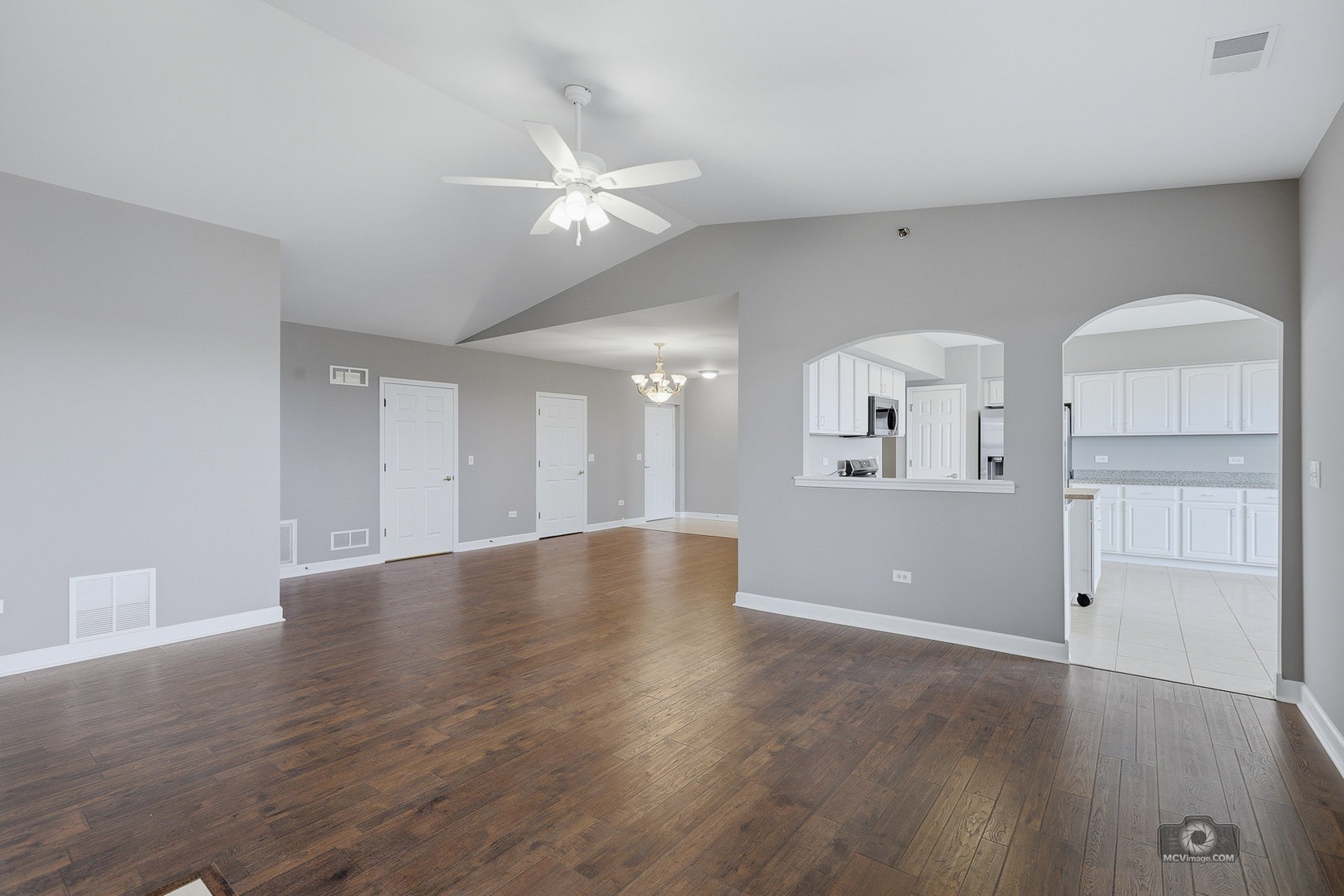 7927 Trinity Circle, #4SW, Tinley Park, IL 60487 7927 Trinity Circle, #4SW, Tinley Park, IL 60487