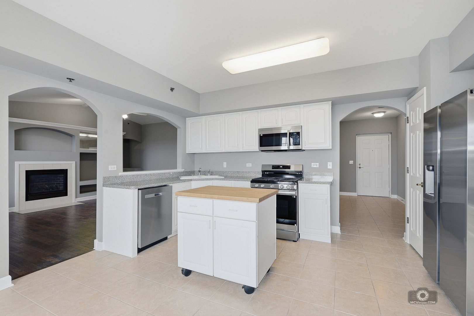 7927 Trinity Circle, #4SW, Tinley Park, IL 60487 7927 Trinity Circle, #4SW, Tinley Park, IL 60487