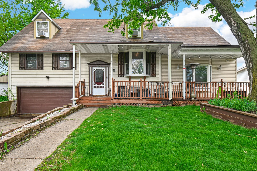 Property photo for 19350 Beechnut Drive, Mokena, IL