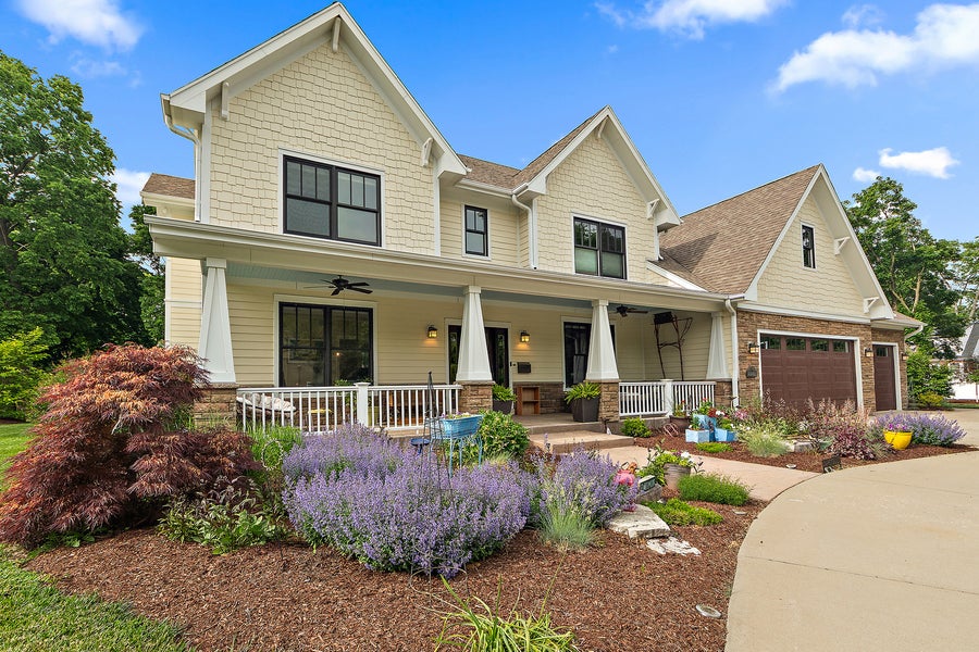 Property photo for 2201 Marston Lane, Flossmoor, IL