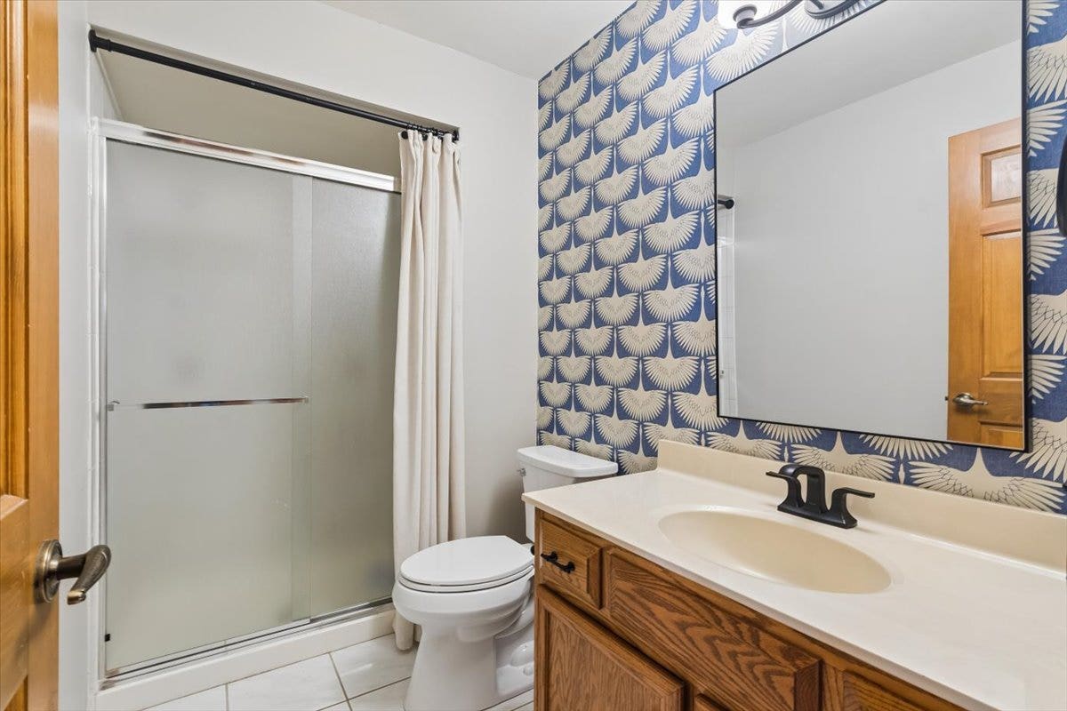 13449 W Oakwood Court, Homer Glen, IL 60491 First Floor Full Bath