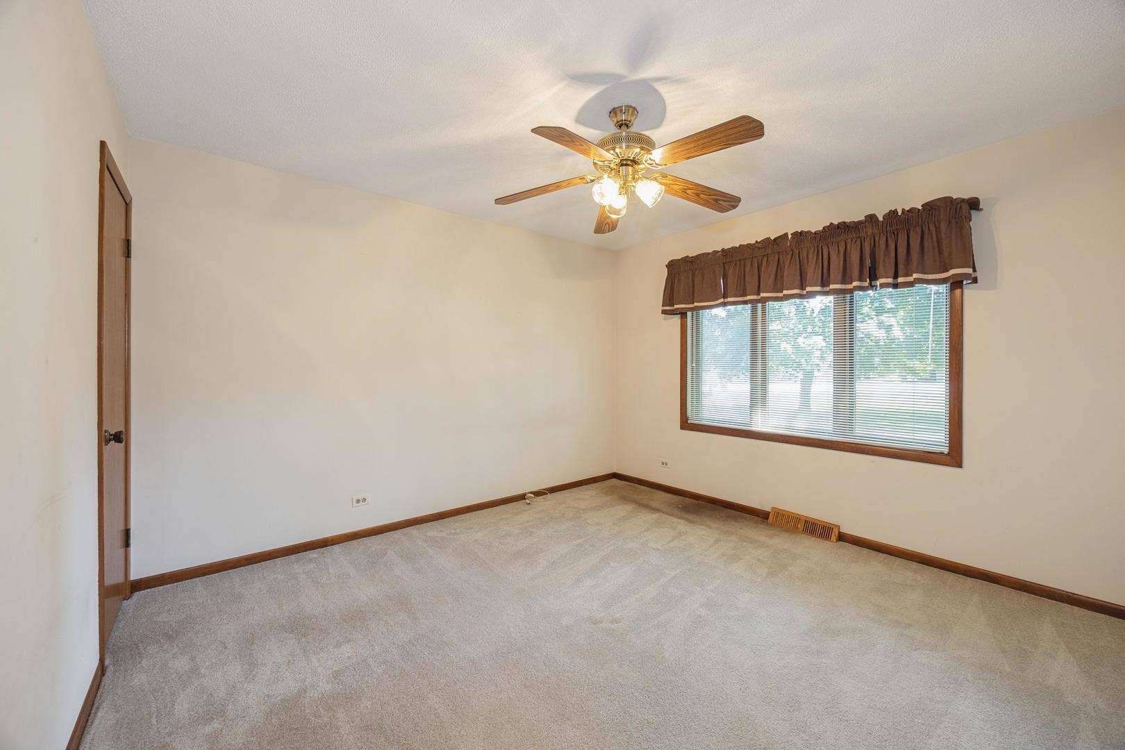 8240 W 135 Street, Orland Park, IL 60462 8240 W 135 Street, Orland Park, IL 60462